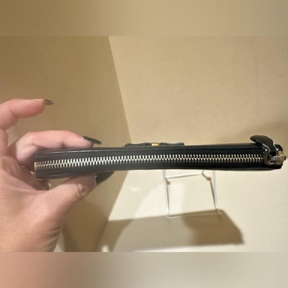 Prada Leather 3/4 zip Bow Long Wallet - Picture 10 of 11